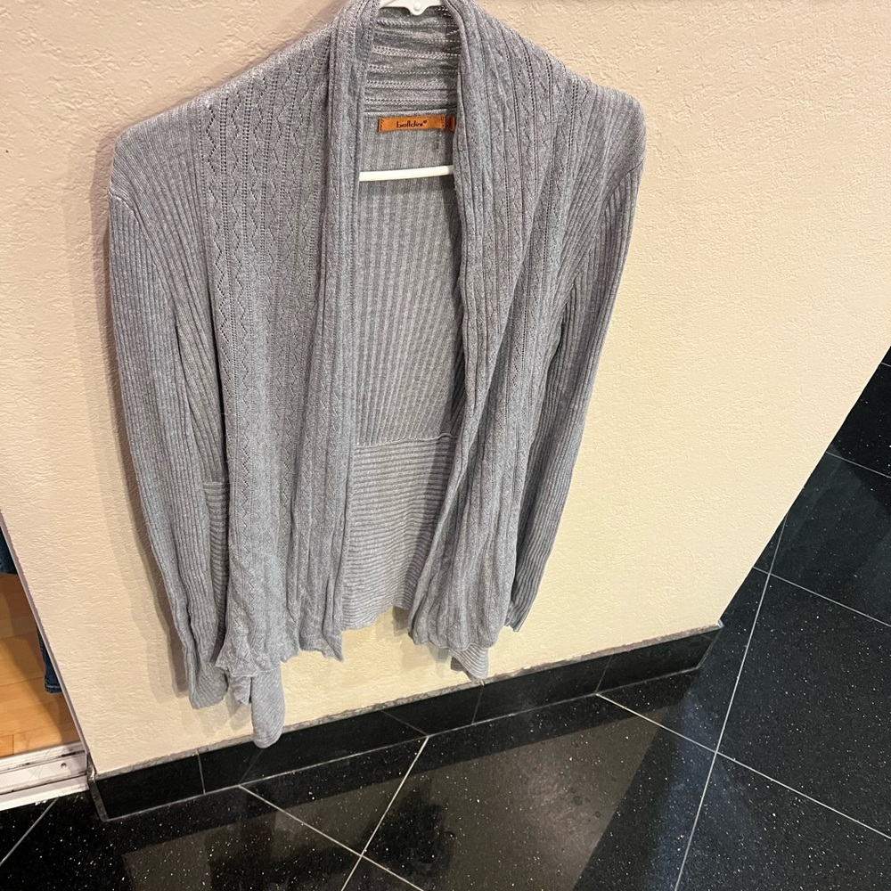 Grey cardigan